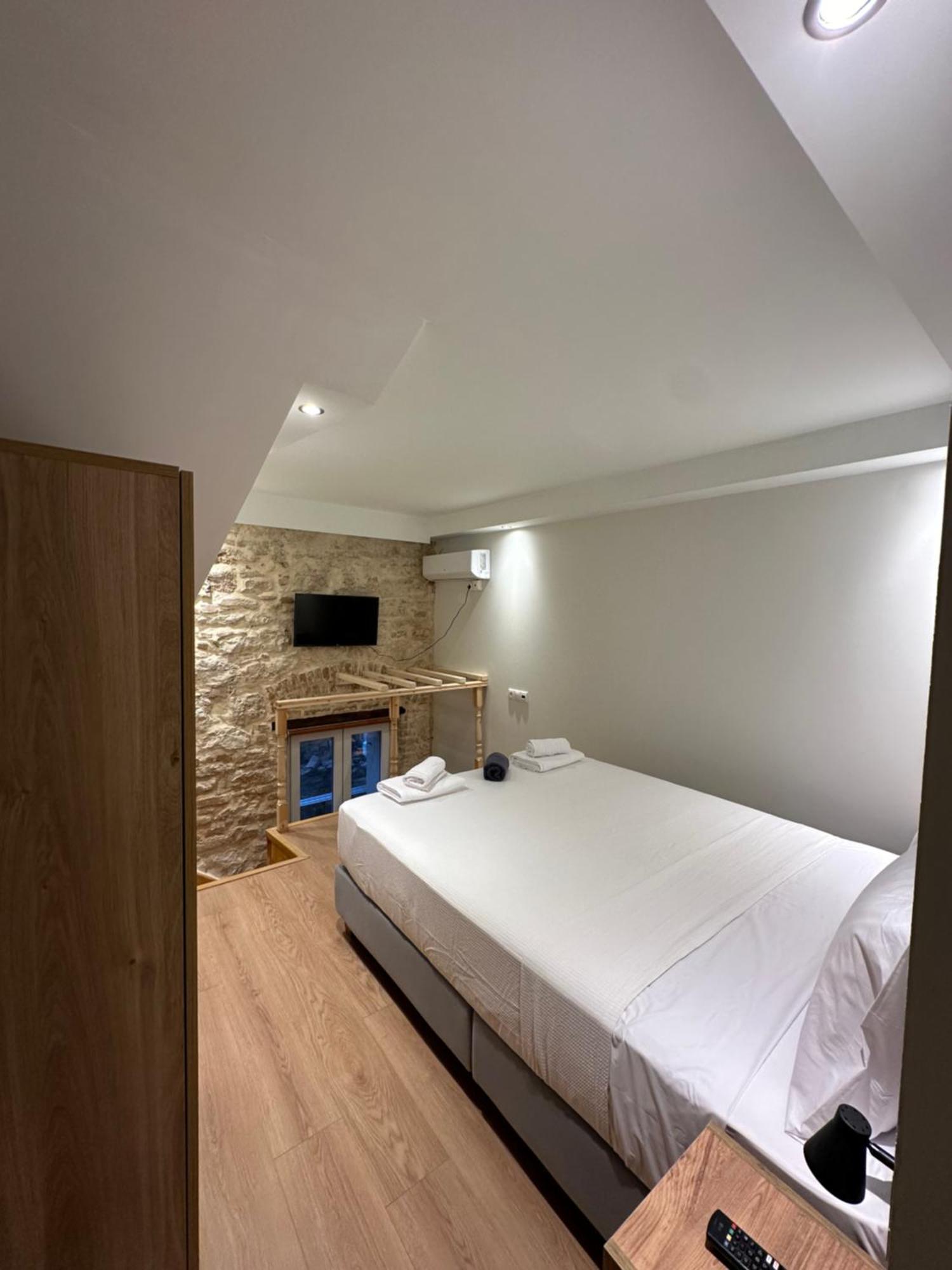 Q Rocco Apartments, Corfu Town Appartement *